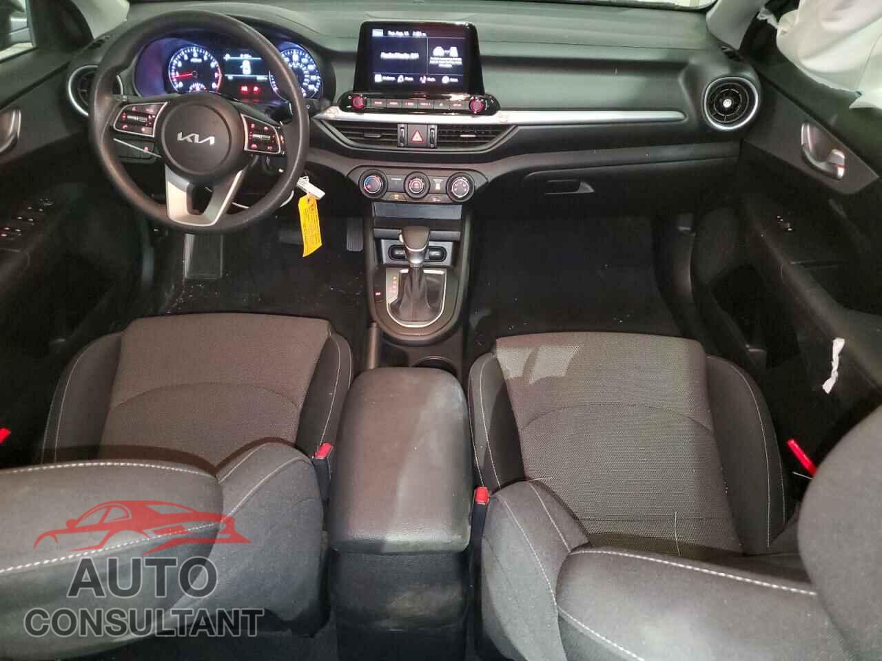 KIA FORTE 2023 - 3KPF24AD2PE584139