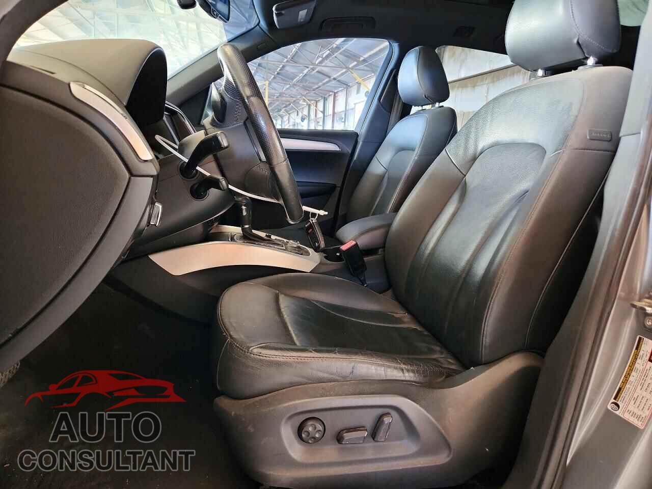 AUDI Q5 2010 - WA1MKAFP1AA083255