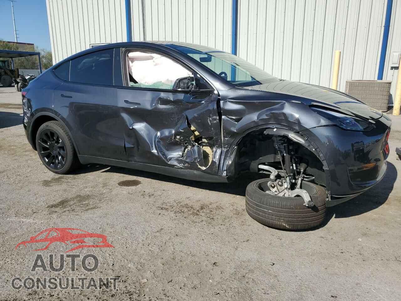 TESLA MODEL Y 2024 - 7SAYGDED4RF017872