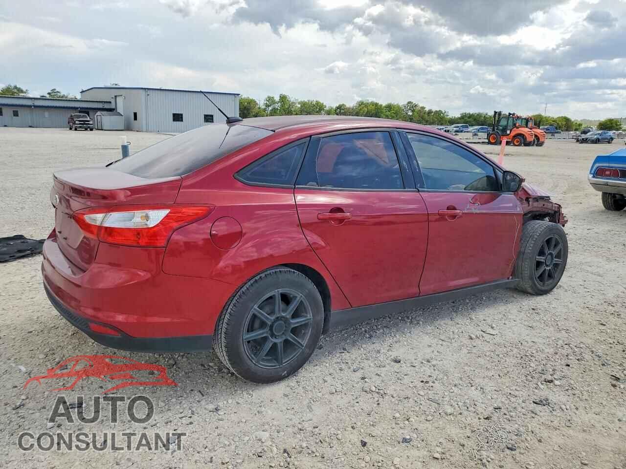 FORD FOCUS 2014 - 1FADP3F29EL348740
