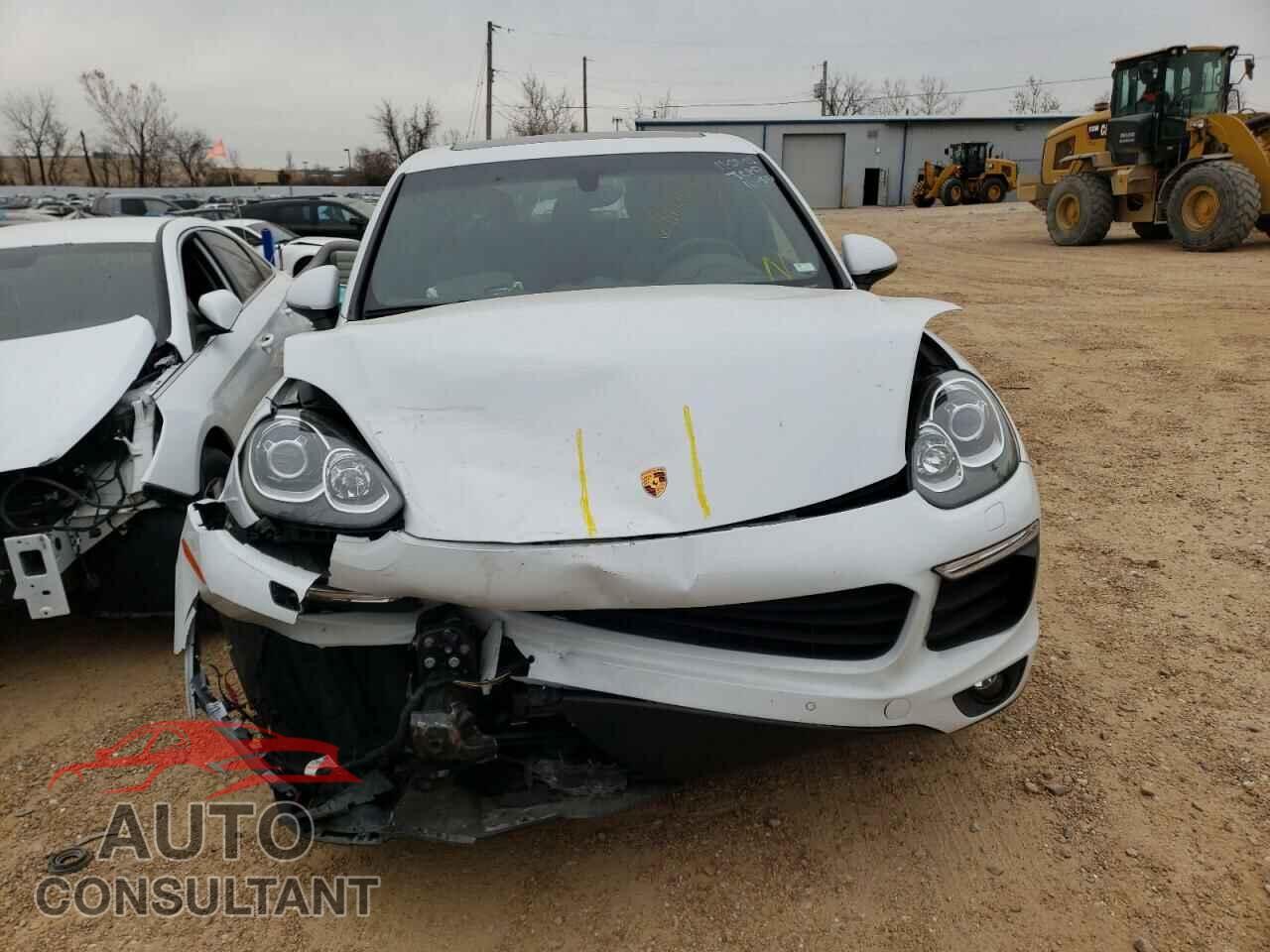 PORSCHE CAYENNE 2017 - WP1AA2A29HKA85478