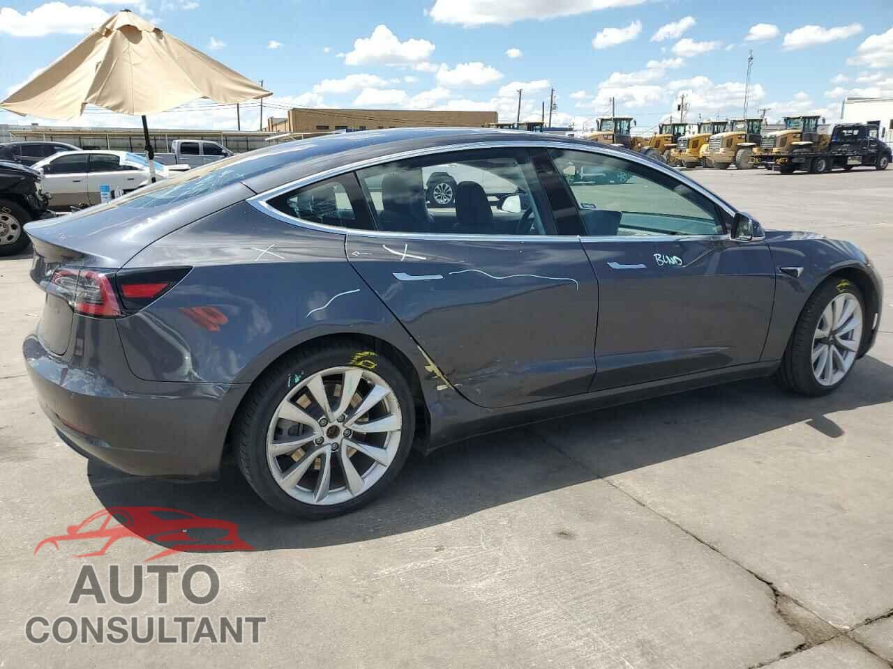 TESLA MODEL 3 2018 - 5YJ3E1EA5JF046478