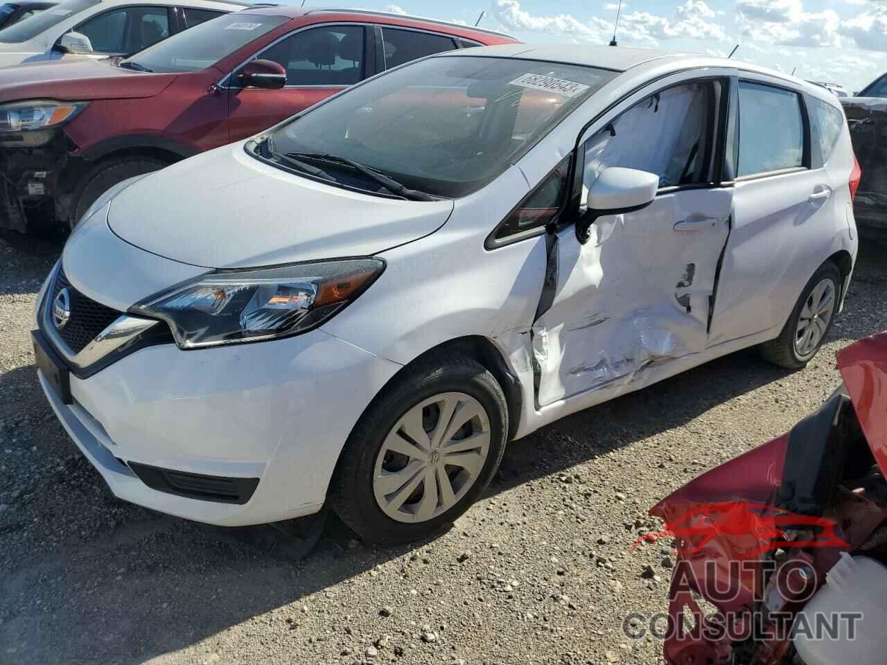 NISSAN VERSA 2017 - 3N1CE2CP2HL380043