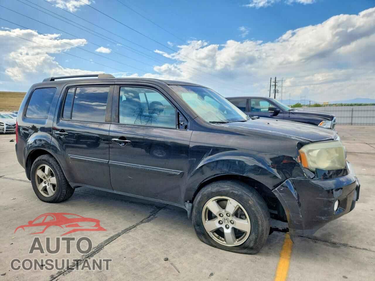 HONDA PILOT 2011 - 5FNYF4H5XBB035304