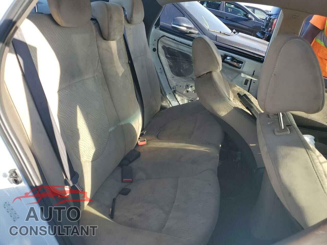 HYUNDAI ACCENT 2014 - KMHCU4AE2EU746948