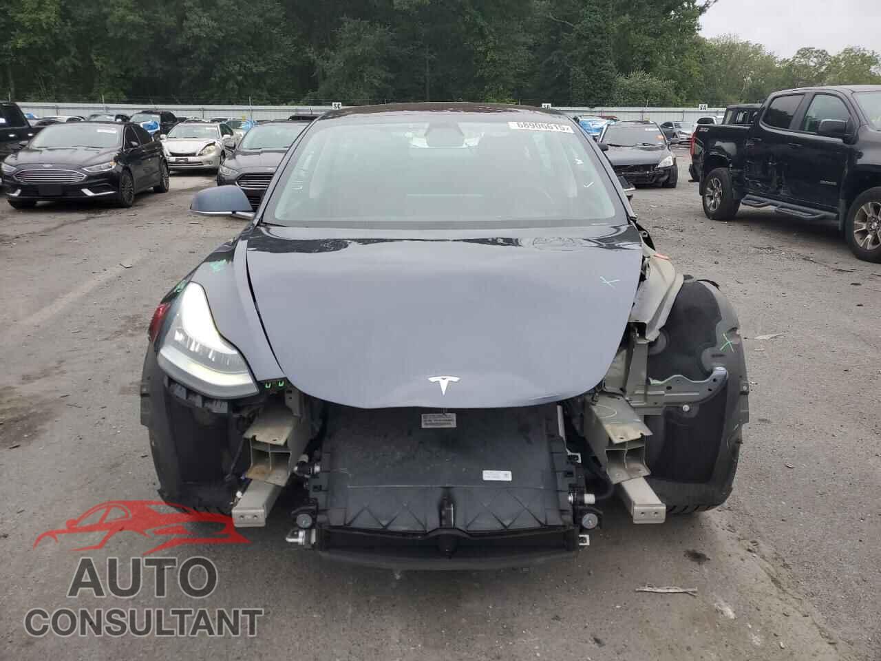 TESLA MODEL 3 2018 - 5YJ3E1EA9JF023835