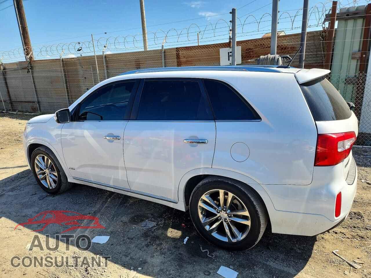KIA SORENTO 2015 - 5XYKWDA78FG623301
