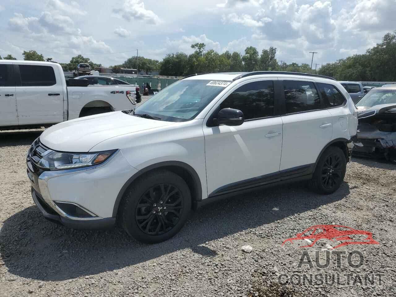 MITSUBISHI OUTLANDER 2018 - JA4AD3A32JZ059822