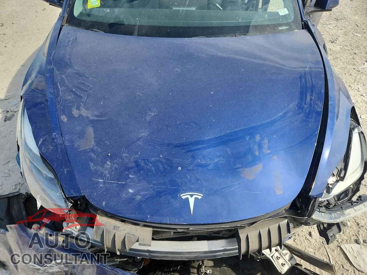 TESLA MODEL 3 2022 - 5YJ3E1EA4NF192103