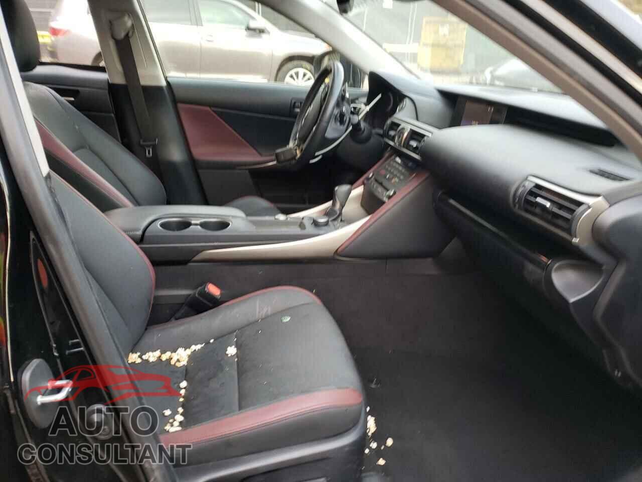 LEXUS IS 2020 - JTHAA1D29L5106729
