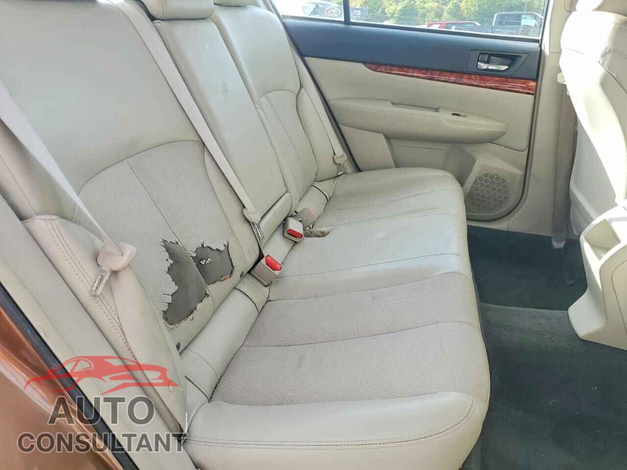 SUBARU LEGACY 2011 - 4S3BMBL68B3264643