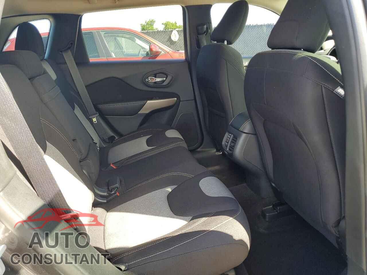 JEEP CHEROKEE 2018 - 1C4PJLCB5JD544255