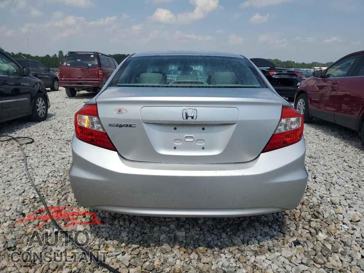 HONDA CIVIC 2012 - 2HGFB2F96CH502745