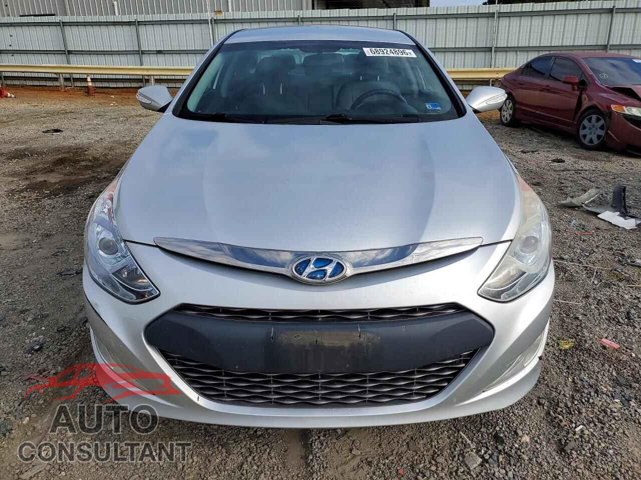 HYUNDAI SONATA 2013 - KMHEC4A43DA078970