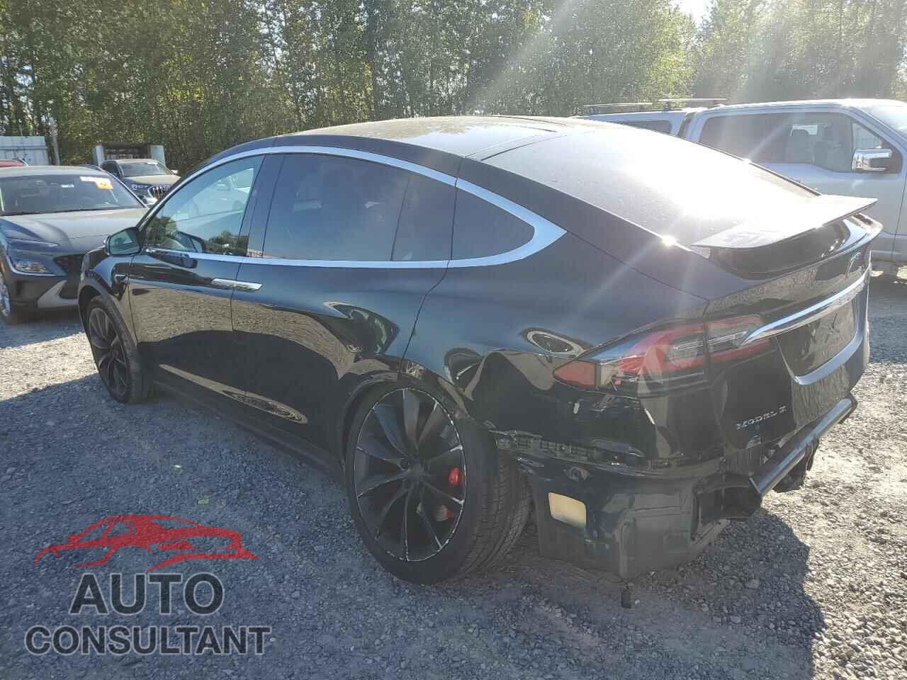 TESLA MODEL X 2018 - 5YJXCBE43JF125929