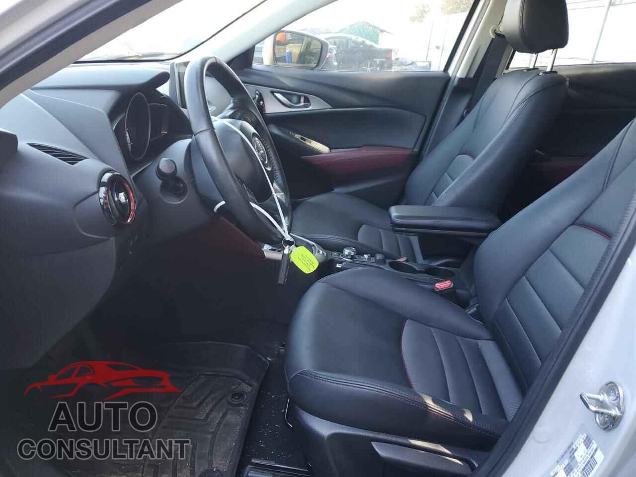 MAZDA CX-3 2017 - JM1DKFC74H0158232