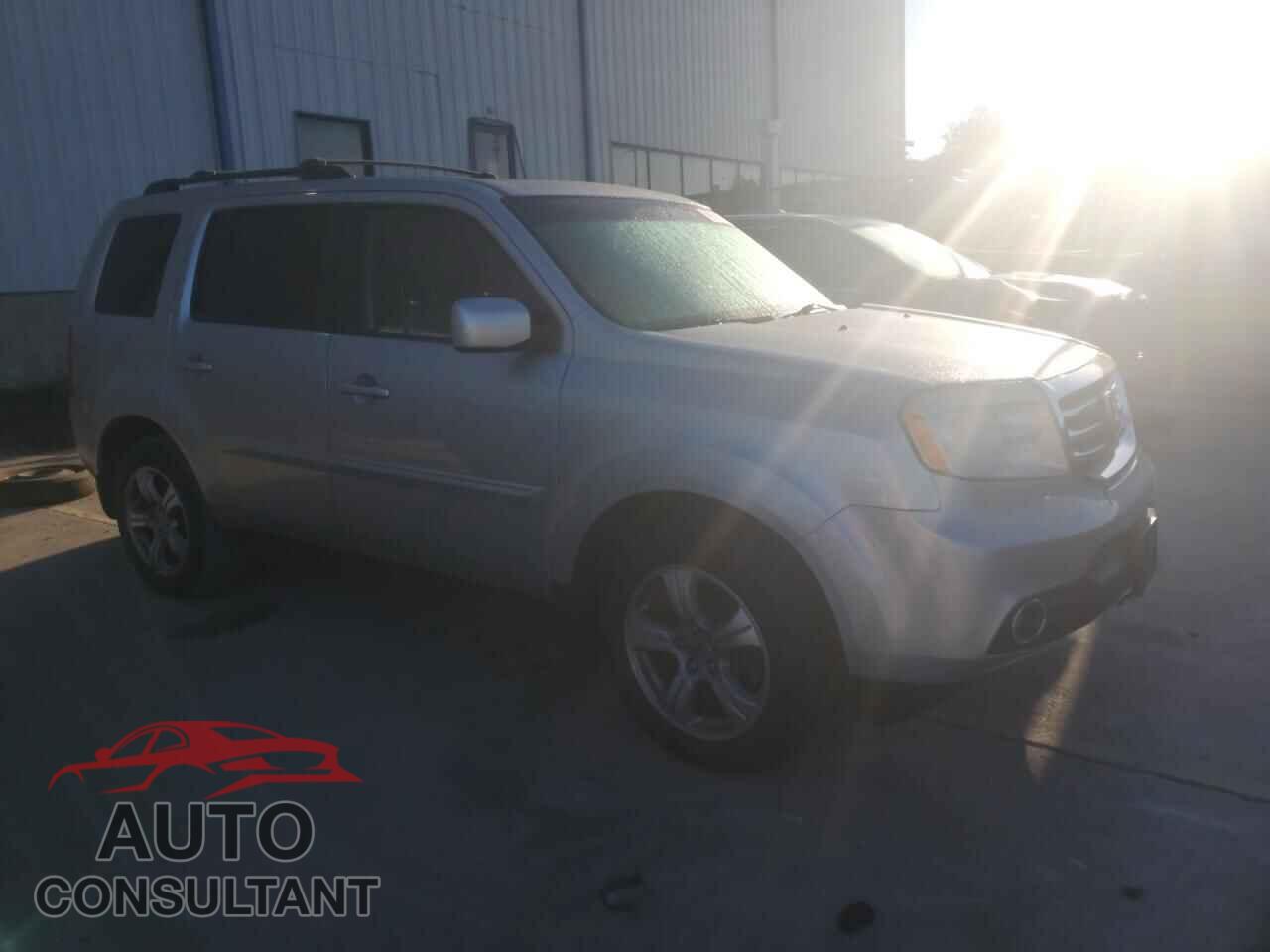 HONDA PILOT 2013 - 5FNYF4H64DB034855