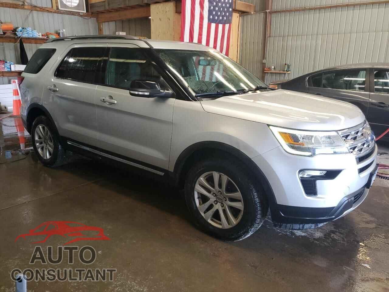 FORD EXPLORER 2018 - 1FM5K8D80JGA57009