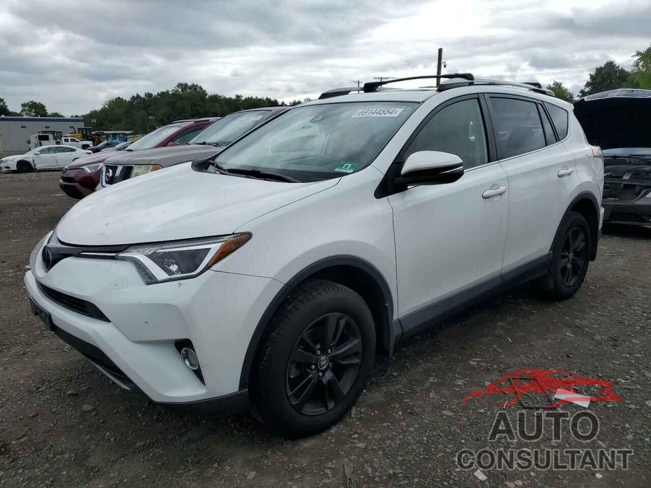 TOYOTA RAV4 2018 - JTMRFREVXJJ234916