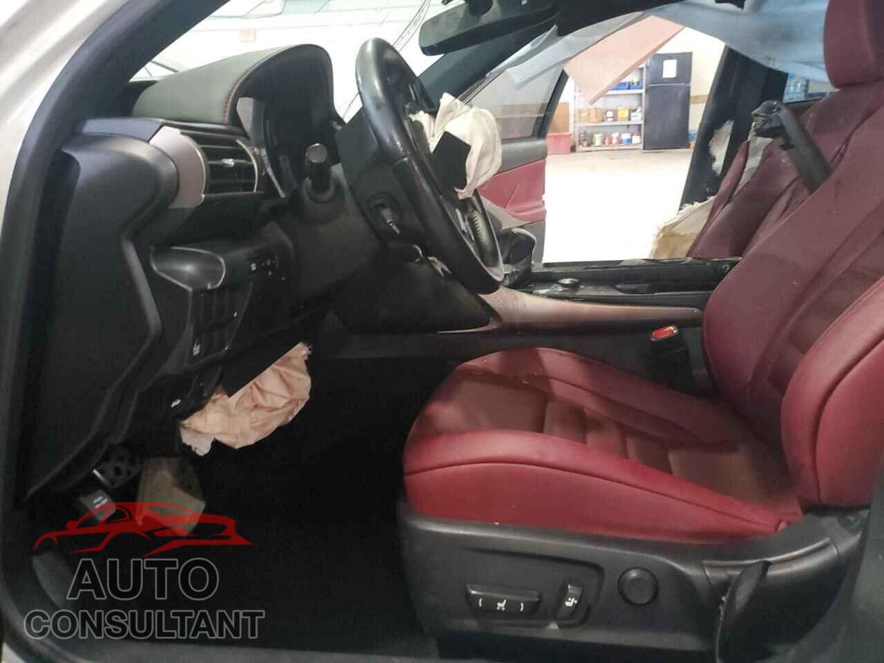 LEXUS IS 2015 - JTHBE1D24F5018250