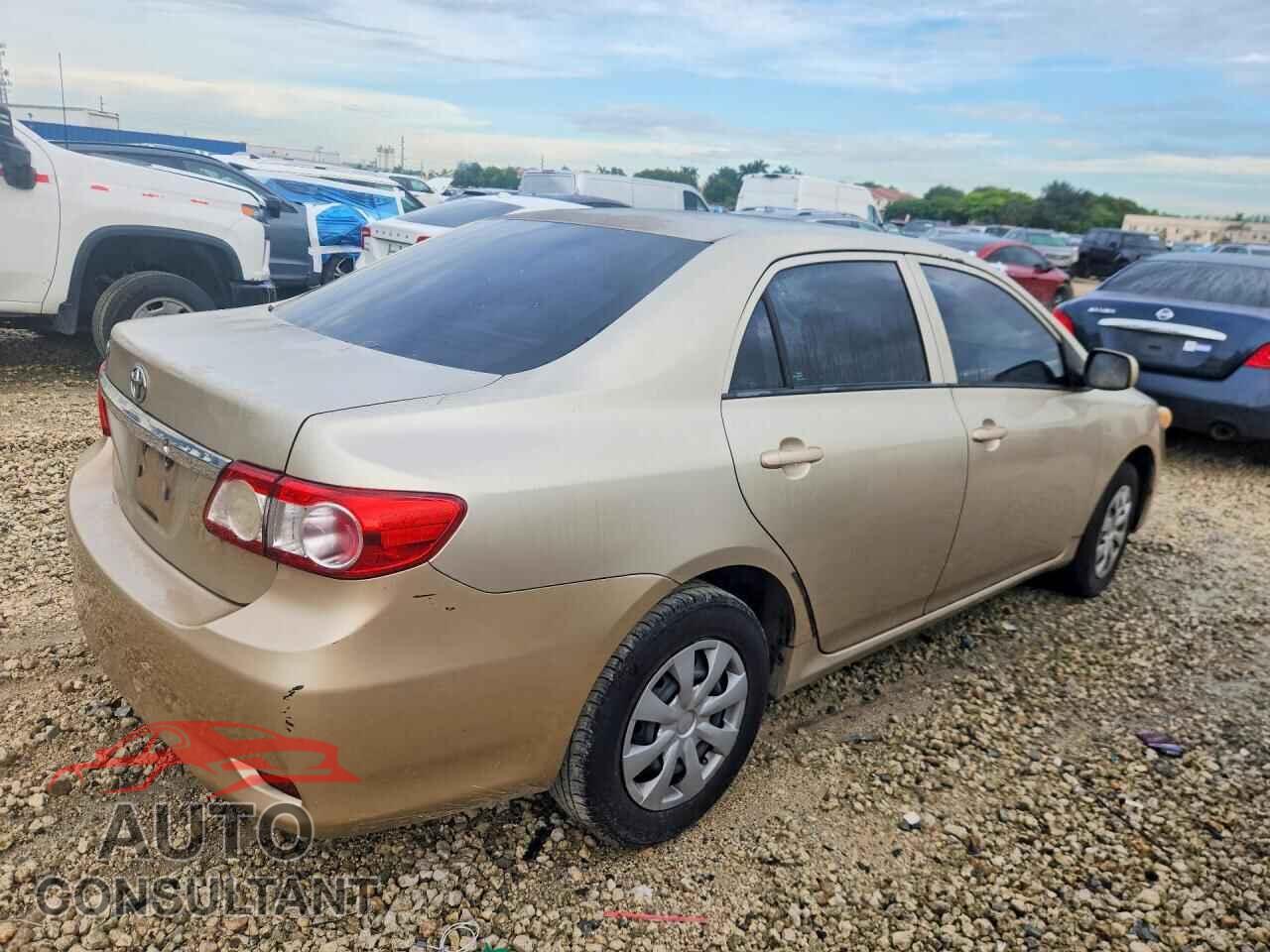 TOYOTA COROLLA 2013 - 5YFBU4EE3DP179686