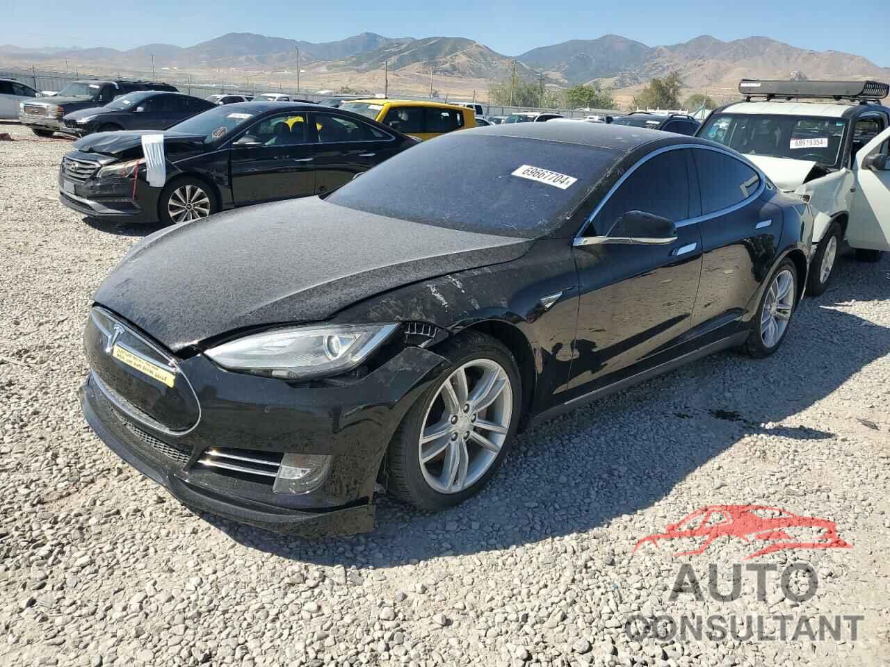 TESLA MODEL S 2013 - 5YJSA1DN6DFP15566