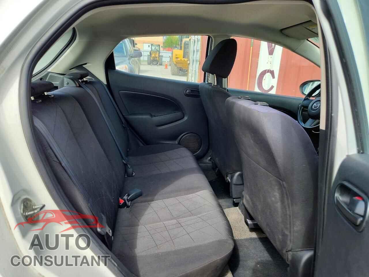 MAZDA 2 2012 - JM1DE1KY5C0143588
