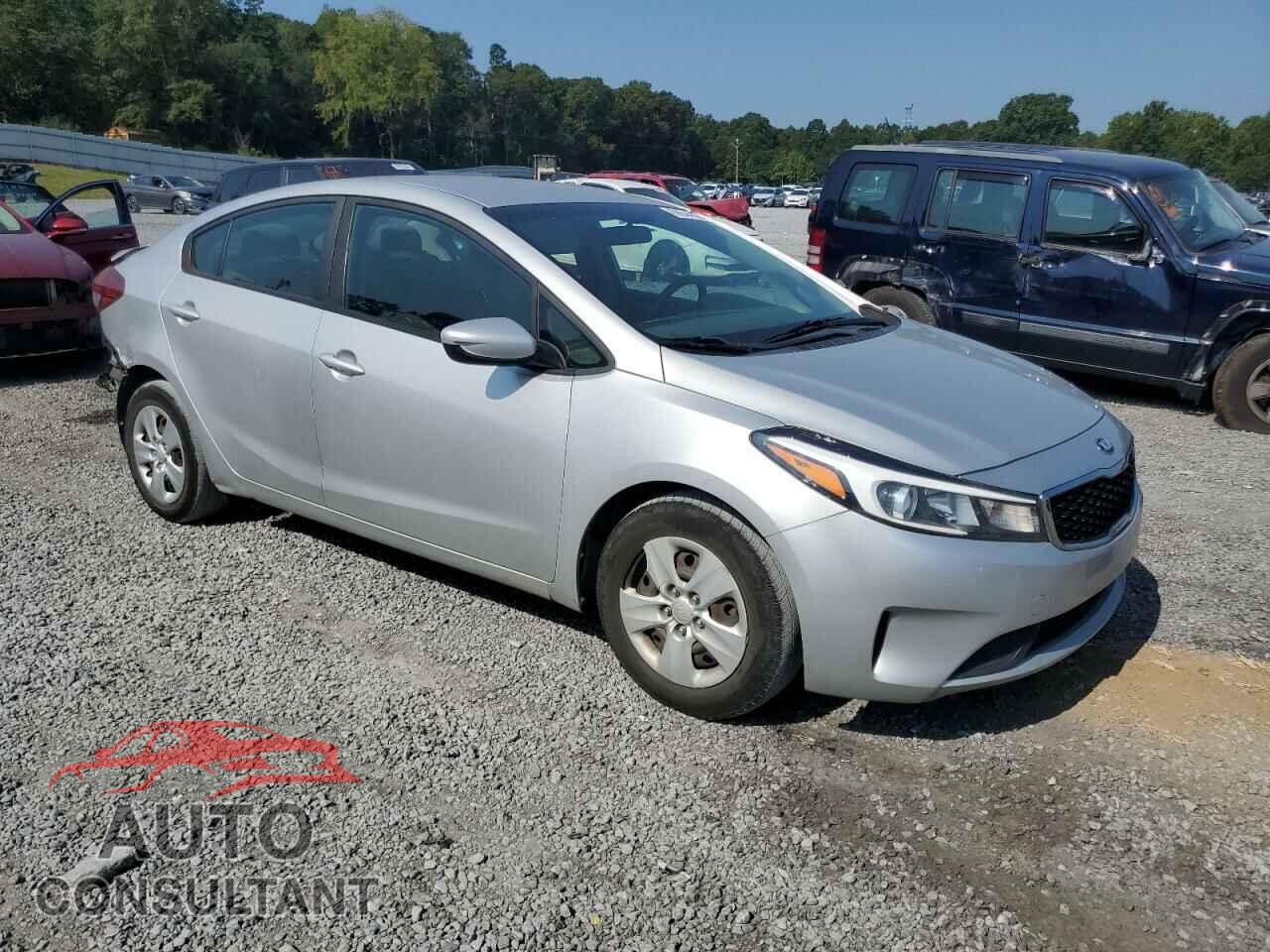 KIA FORTE 2017 - 3KPFK4A79HE015008