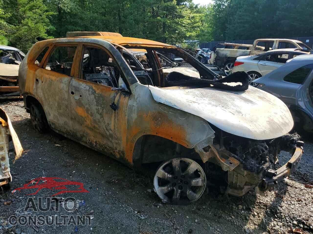 KIA SORENTO 2013 - 5XYKT3A10DG334733