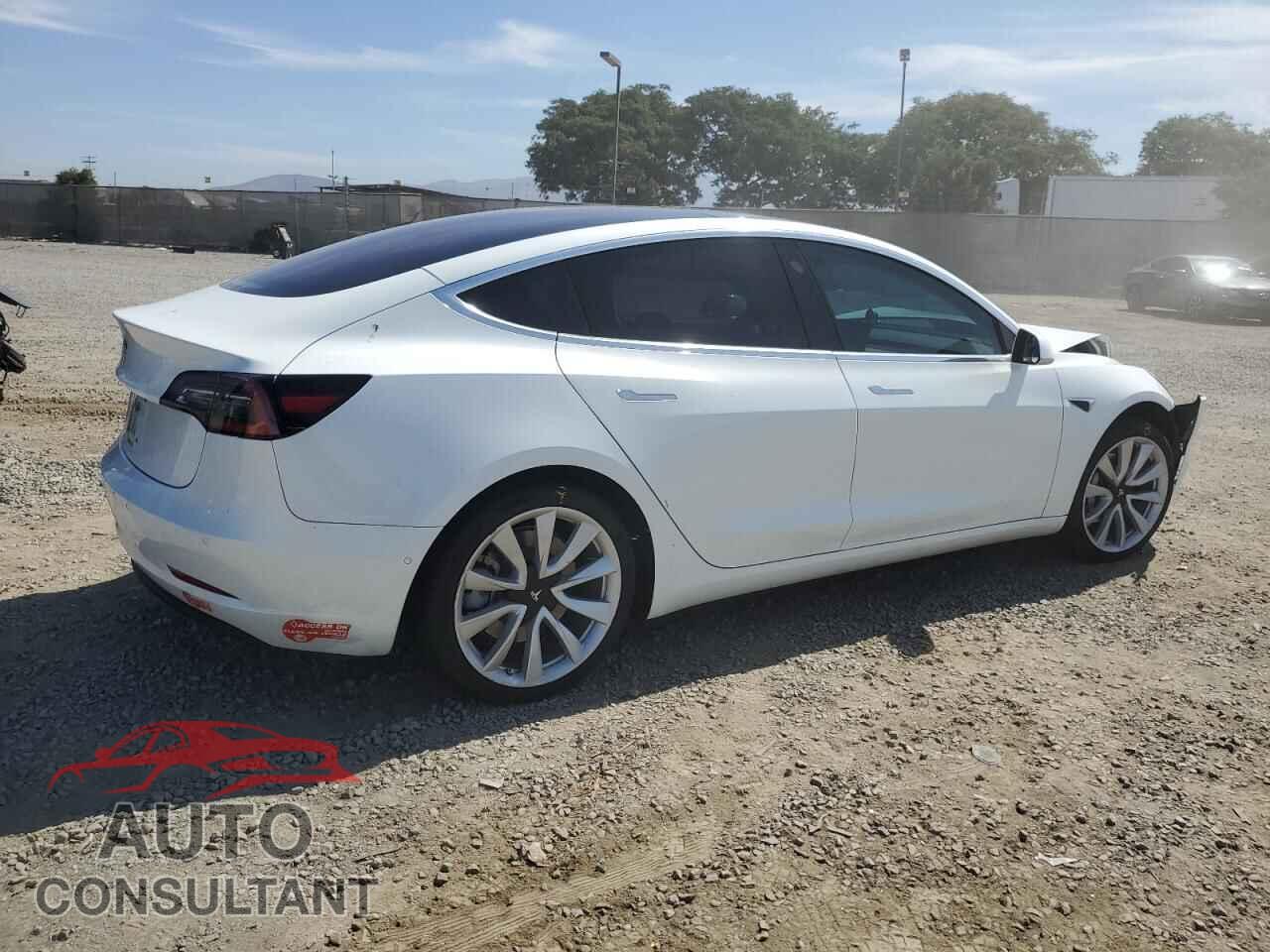 TESLA MODEL 3 2018 - 5YJ3E1EA6JF010055