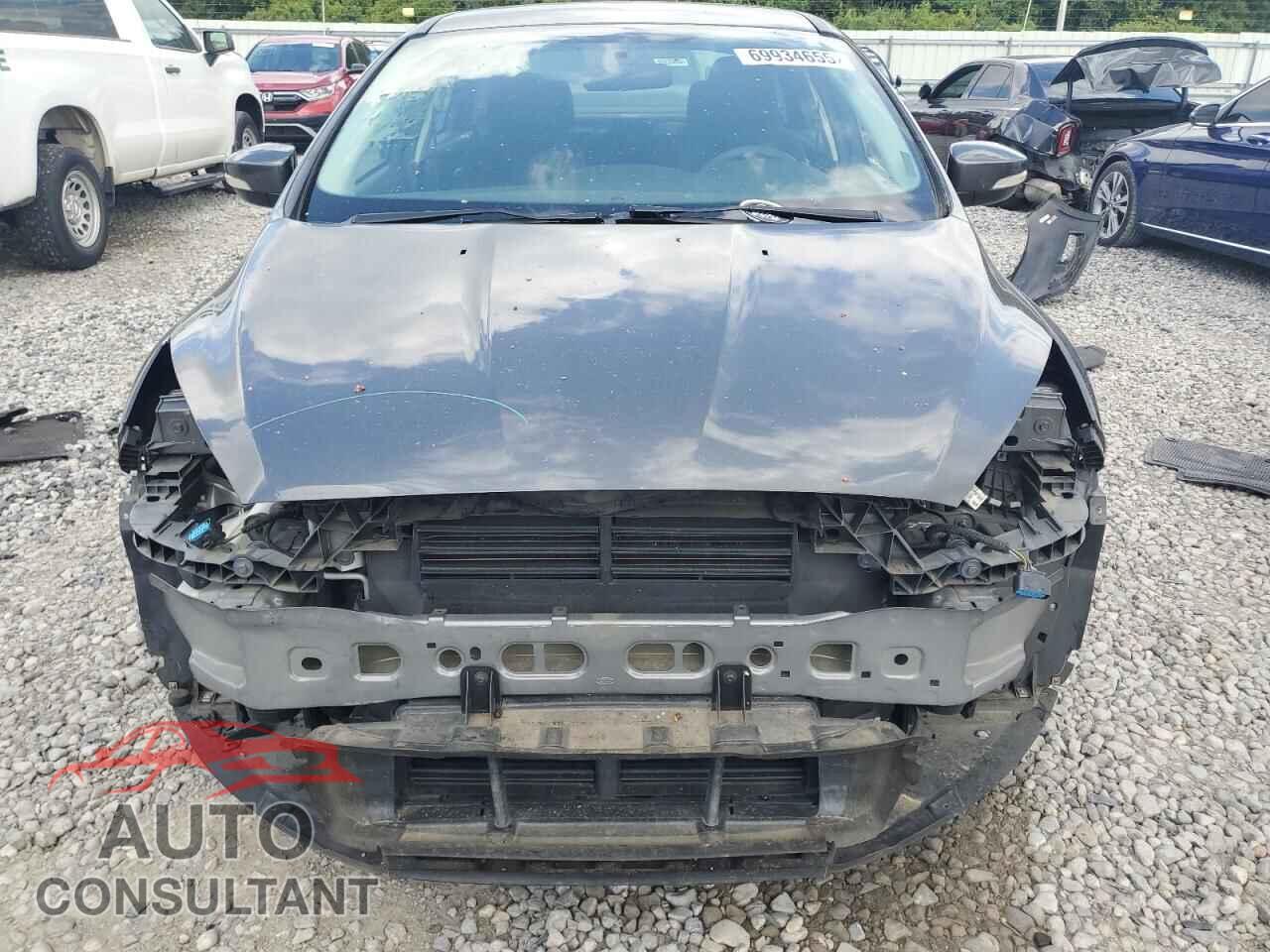 FORD FOCUS 2017 - 1FADP3F25HL306201