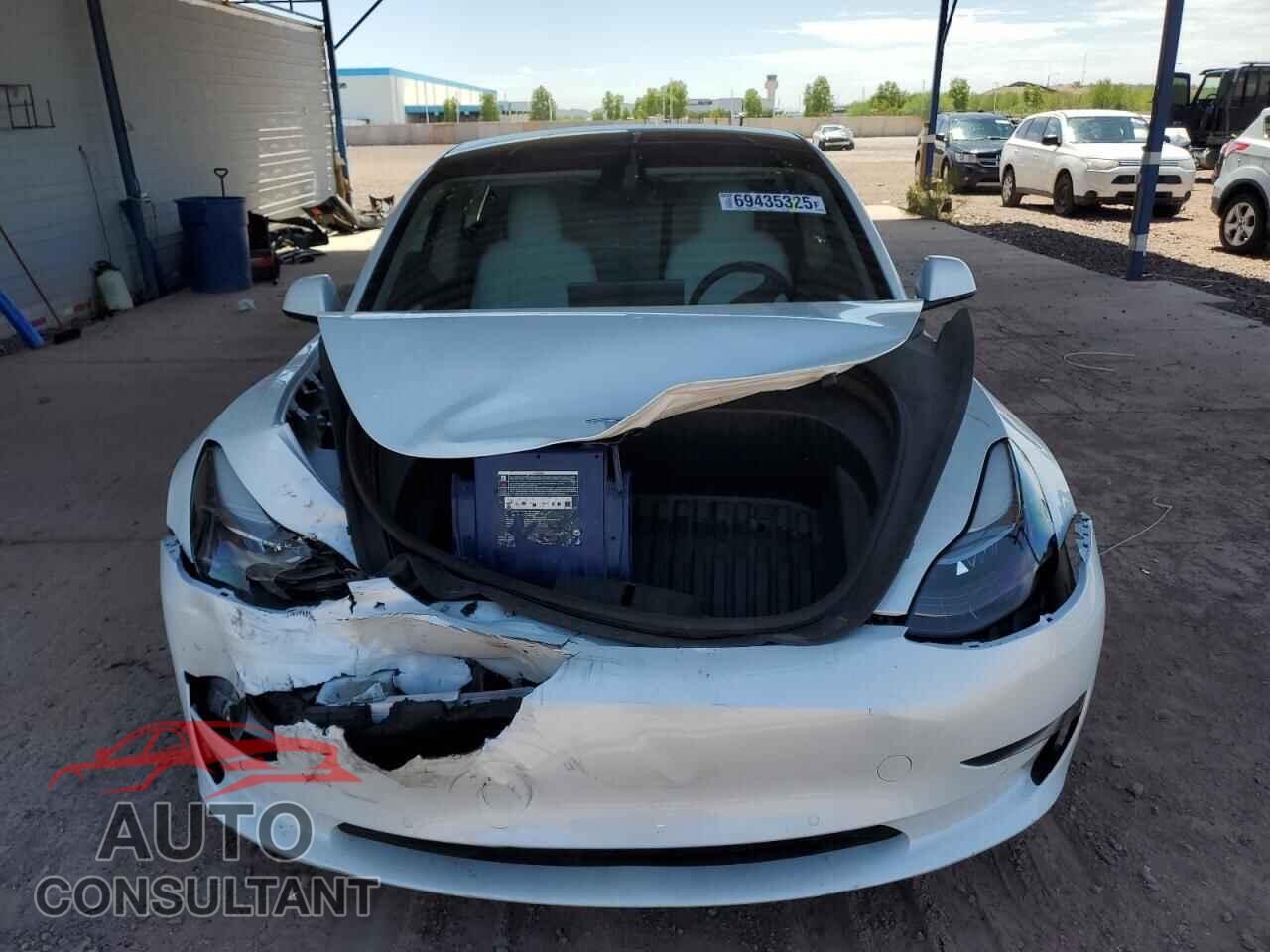 TESLA MODEL 3 2022 - 5YJ3E1EA0NF314875