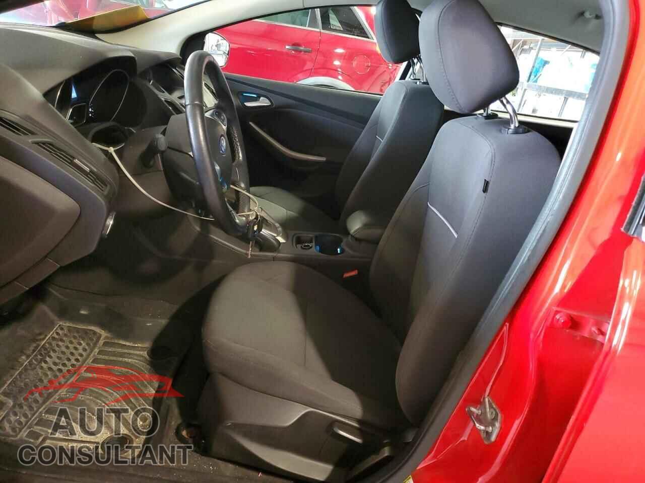 FORD FOCUS 2012 - 1FAHP3M2XCL373681