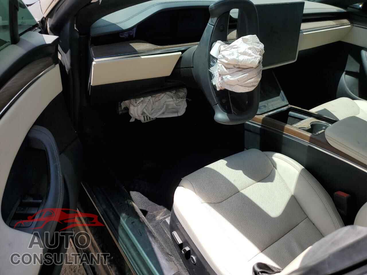 TESLA MODEL S 2022 - 5YJSA1E58NF473024