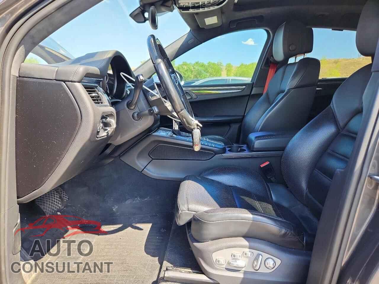 PORSCHE MACAN 2015 - WP1AF2A59FLB91674