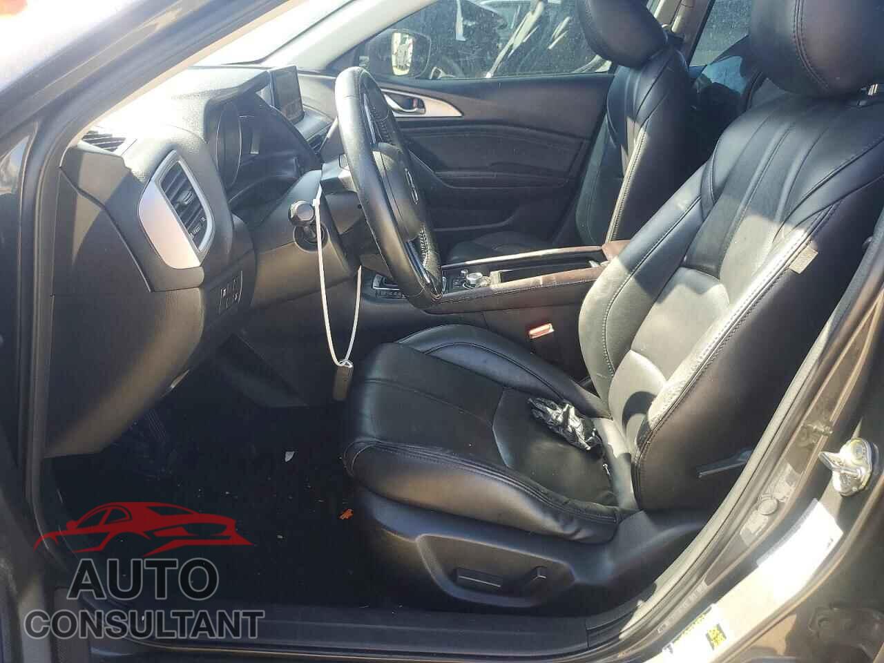 MAZDA 3 2017 - 3MZBN1L38HM128403