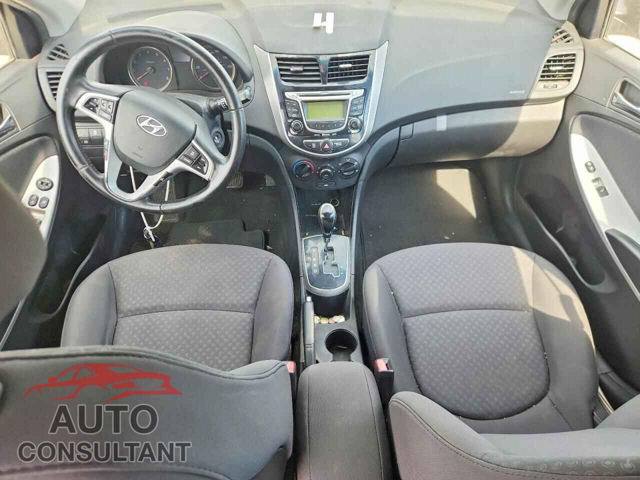HYUNDAI ACCENT 2013 - KMHCU5AE1DU061232