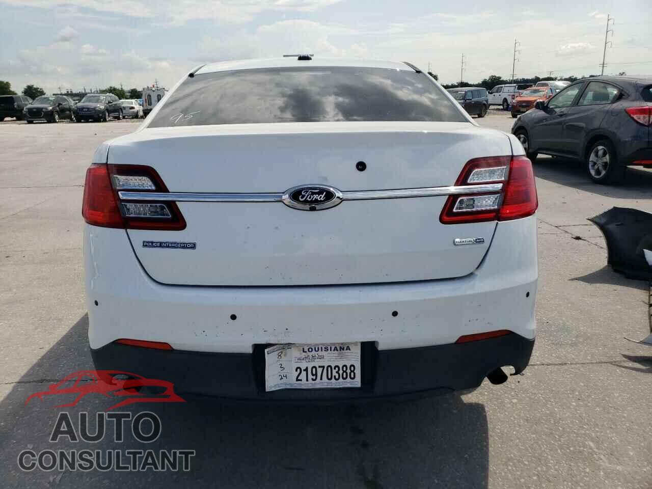 FORD TAURUS 2017 - 1FAHP2MK8HG106694