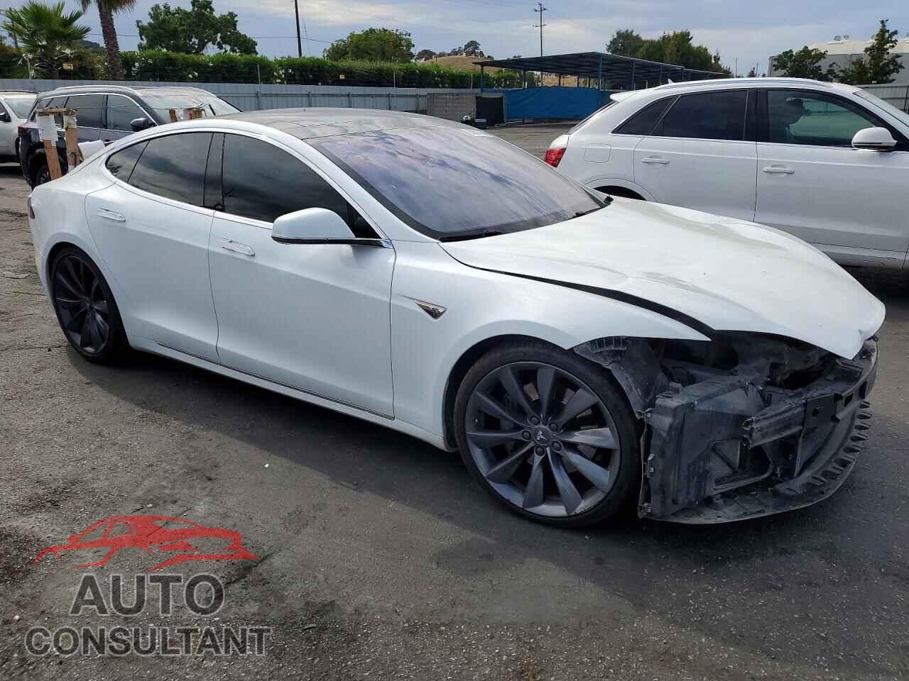 TESLA MODEL S 2016 - 5YJSA1E2XGF162459