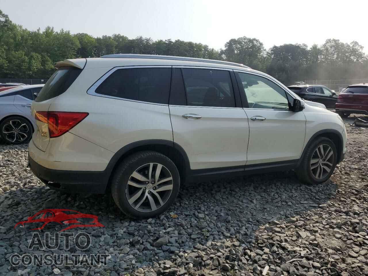 HONDA PILOT 2017 - 5FNYF6H04HB085169