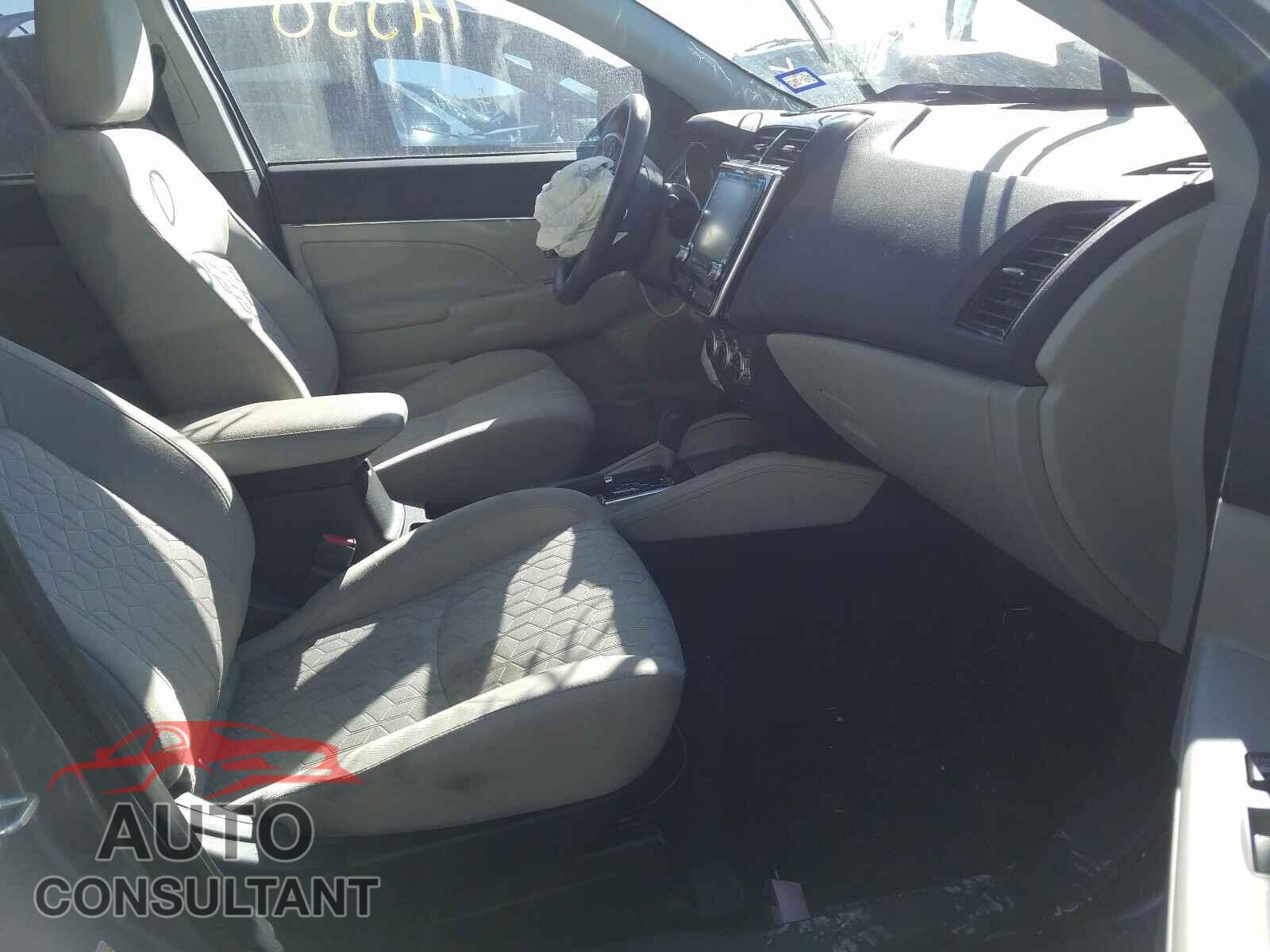 MITSUBISHI OUTLANDER 2020 - JA4AP3AU8LU001133