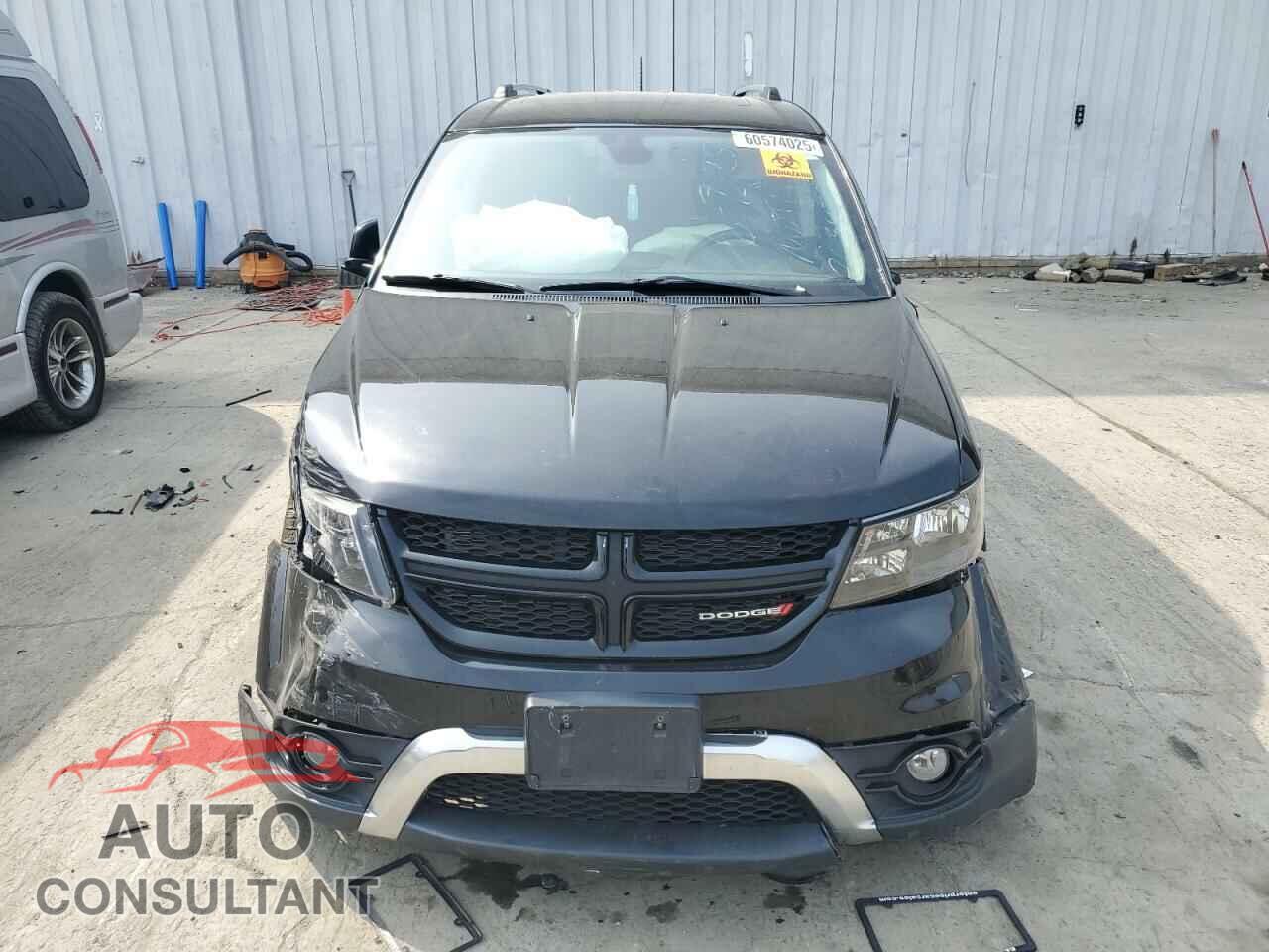 DODGE JOURNEY 2020 - 3C4PDCGB0LT263477
