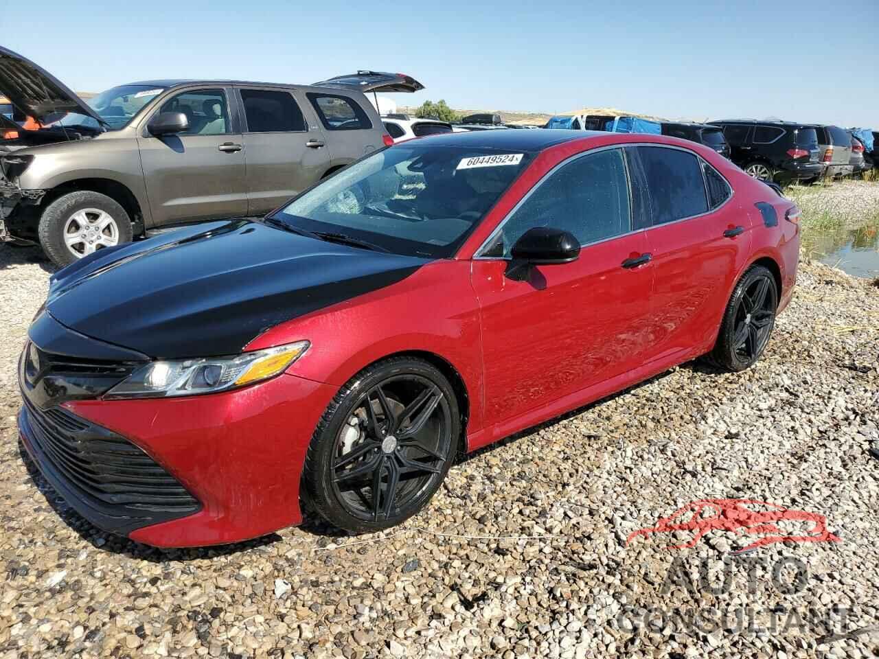 TOYOTA CAMRY 2018 - 4T1B11HK9JU546772