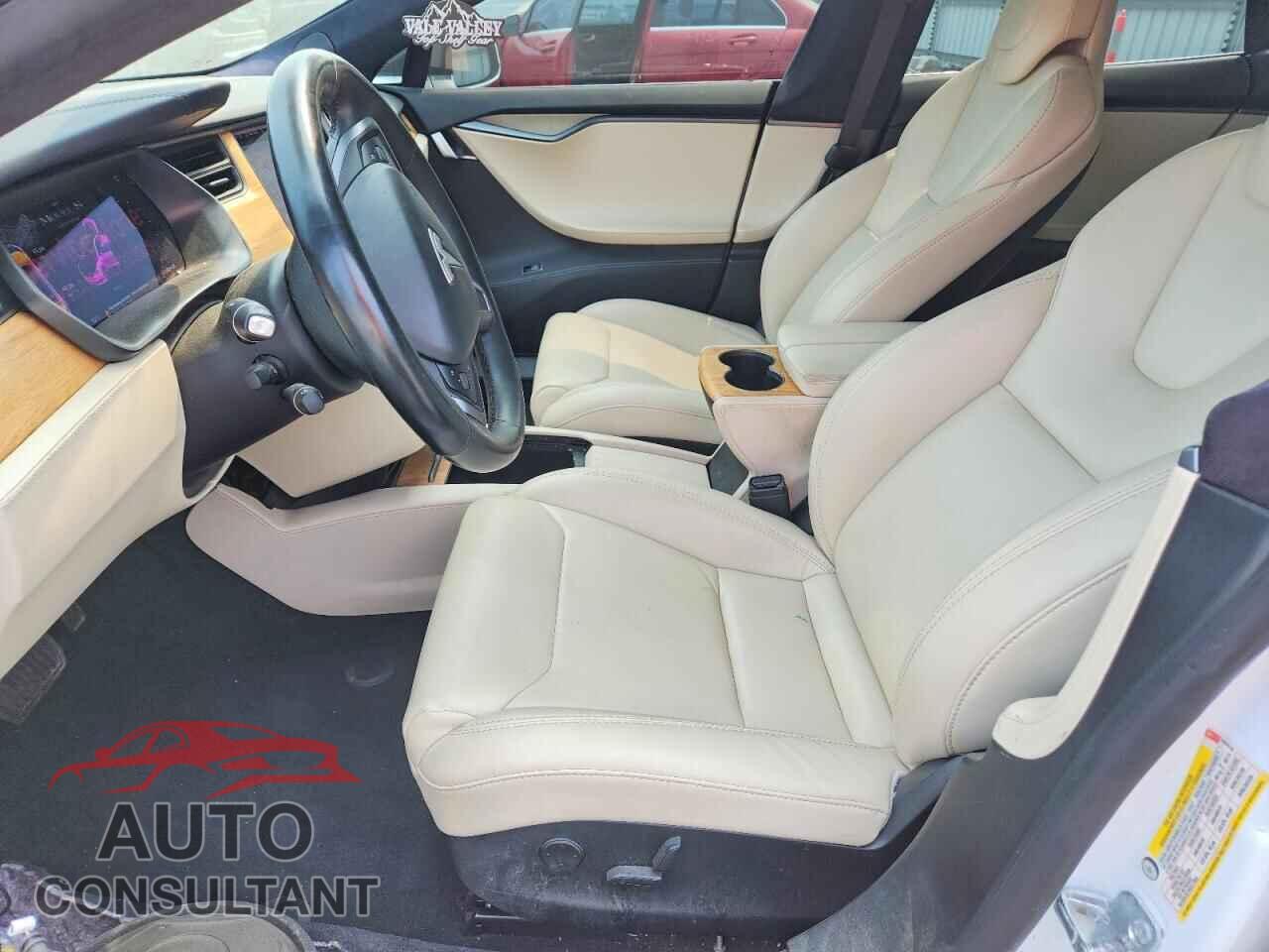 TESLA MODEL S 2020 - 5YJSA1E26LF359316