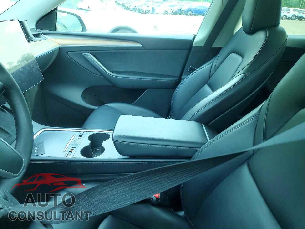 TESLA MODEL Y 2023 - 7SAYGAEE0PF921478