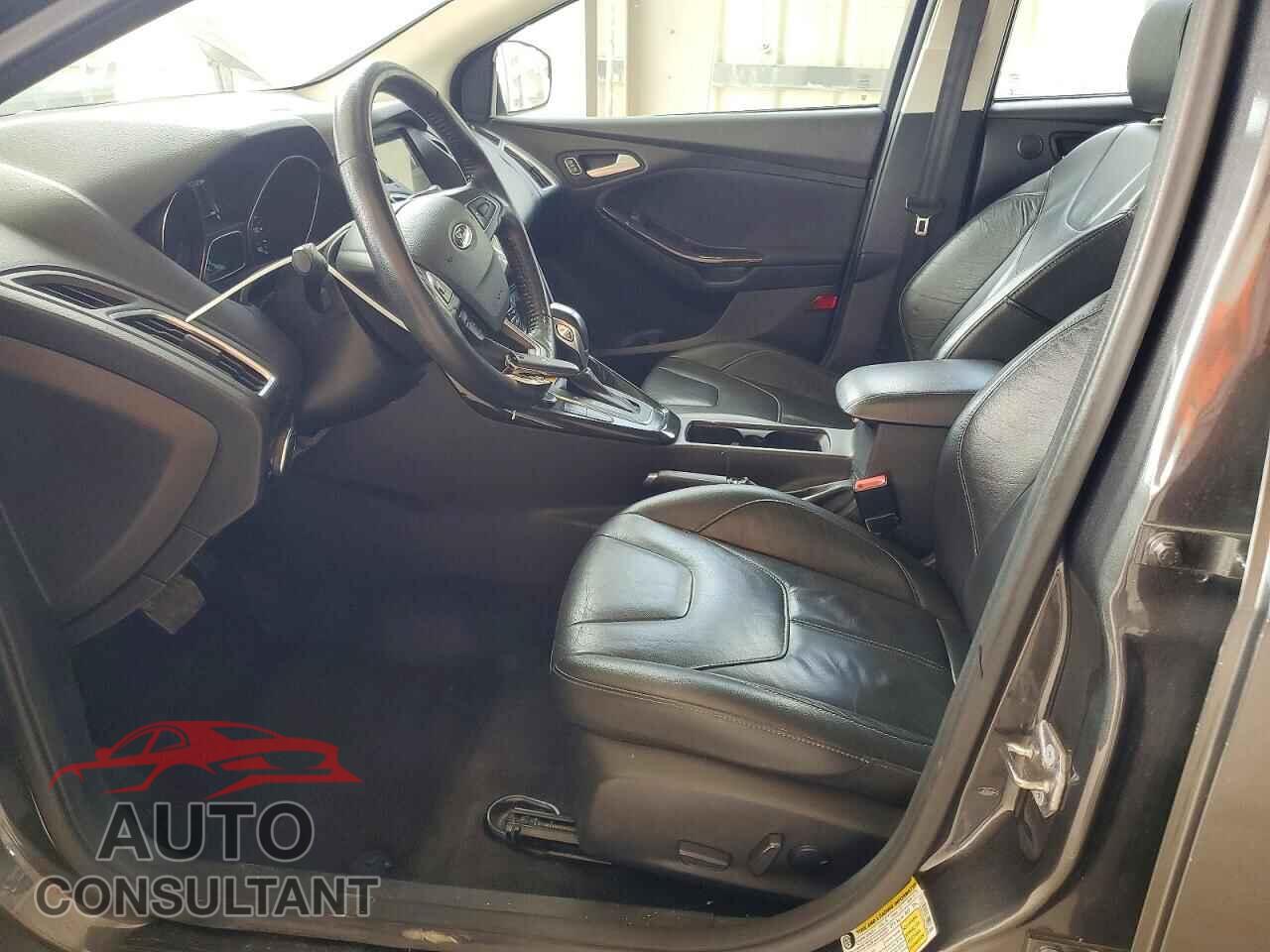 FORD FOCUS 2017 - 1FADP3N24HL230276