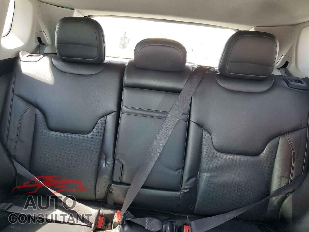 JEEP COMPASS 2019 - 3C4NJCCB5KT769357
