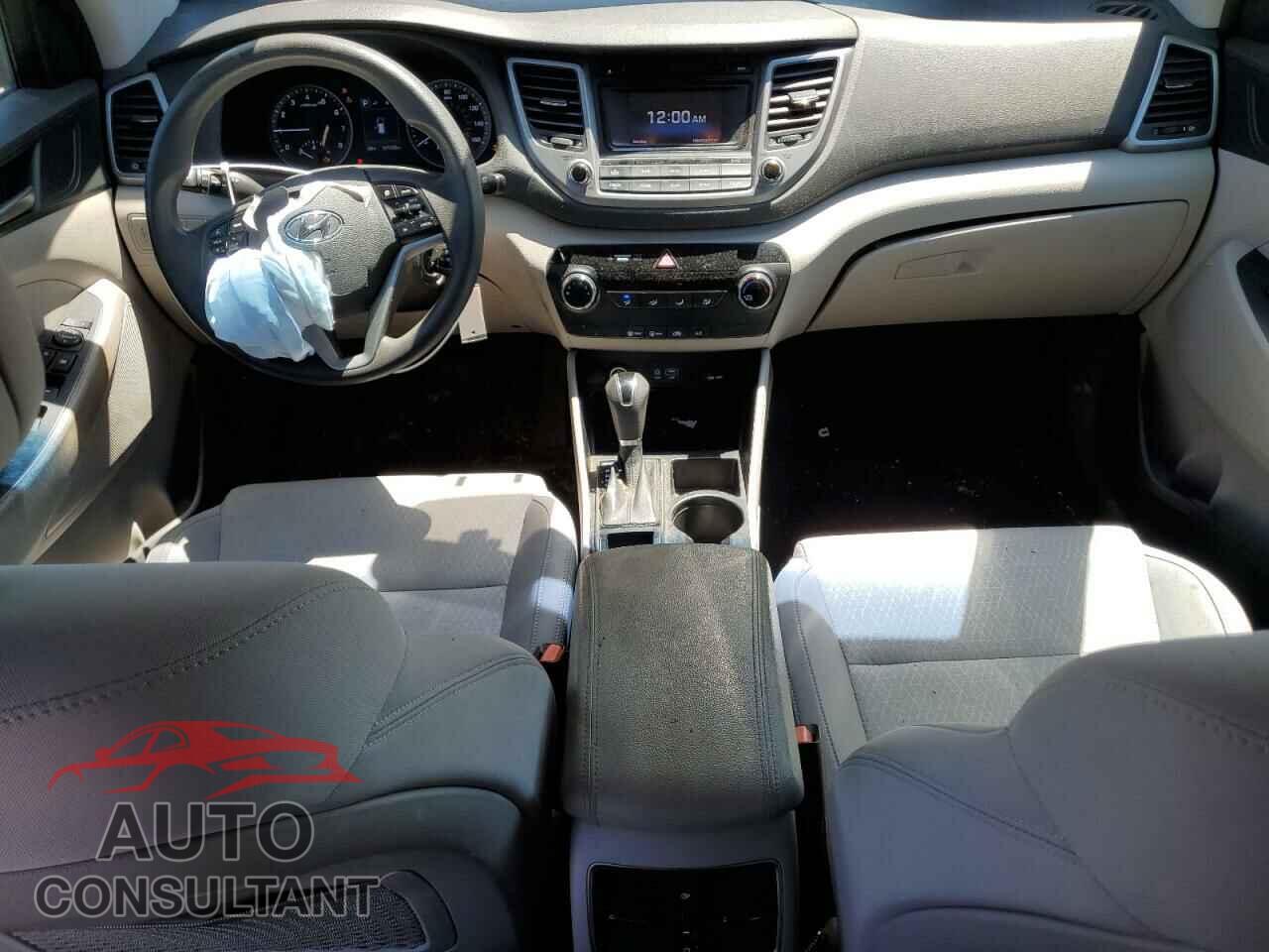 HYUNDAI TUCSON 2017 - KM8J3CA21HU302524