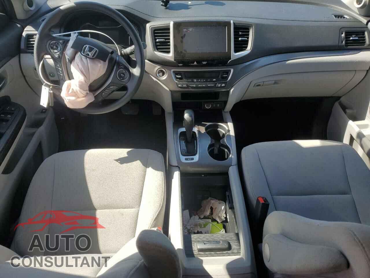 HONDA PILOT 2017 - 5FNYF6H37HB019161