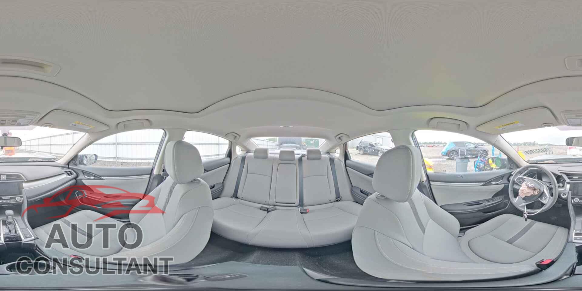 HONDA CIVIC 2018 - 2HGFC2F70JH597019